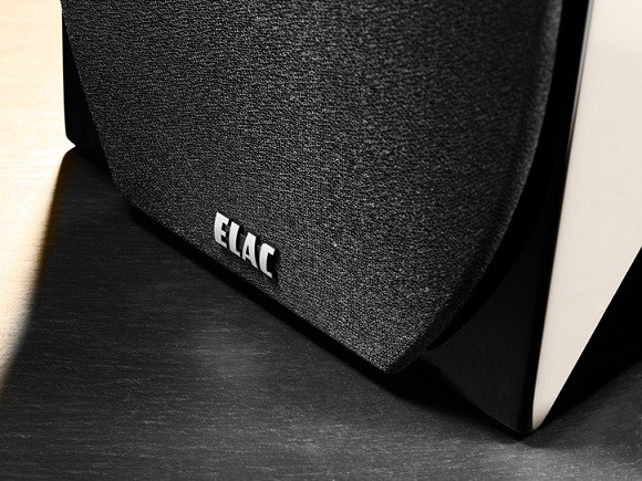 BS 244 Black Edition - i-fidelity grille detail